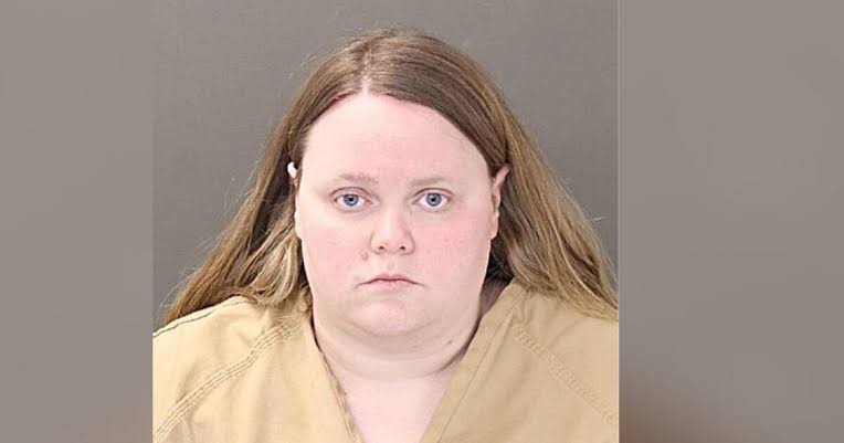 Mother captured on CCTV injecting p00p into her child's IV in hospital